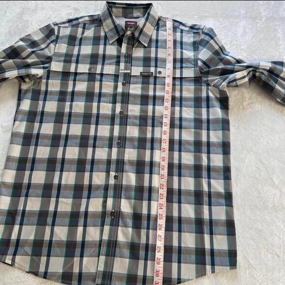 Wrangler Regular Fit Men’s Button Down Plaid Shirt Size Large - Picture 4 of 8